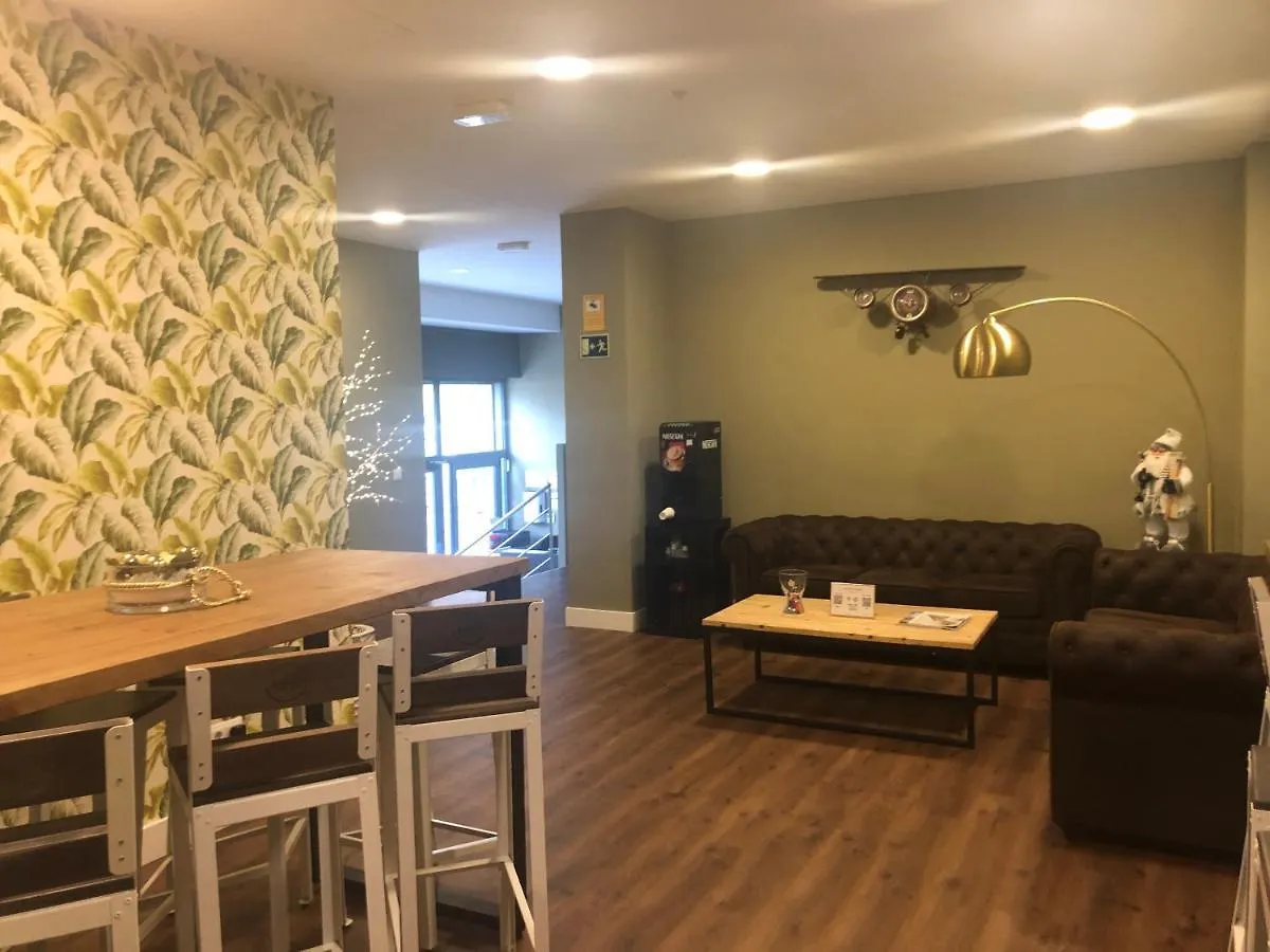 Hotel Radha Оспиталет-де-Льобрегат