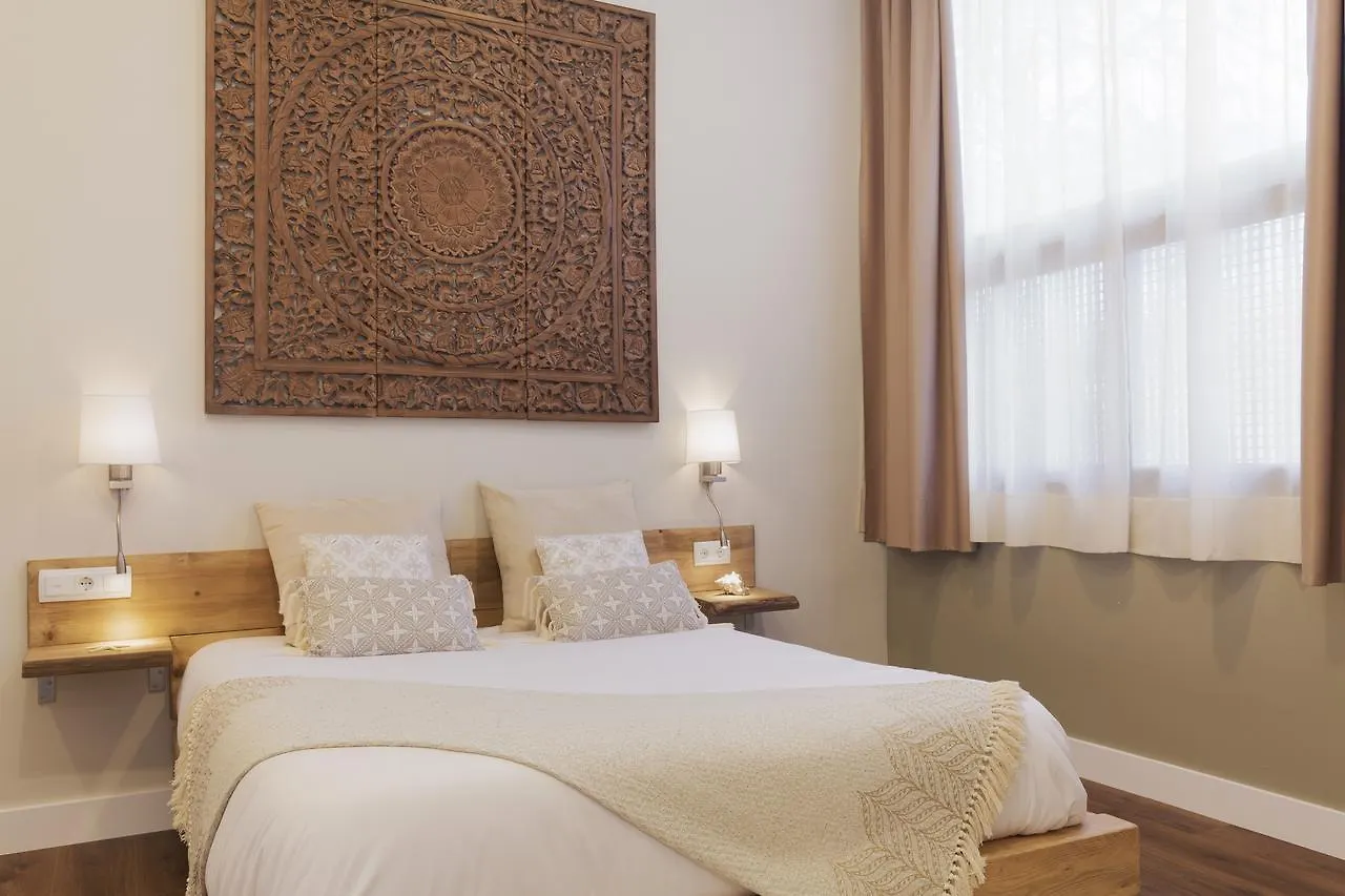 Hotel Radha Оспиталет-де-Льобрегат